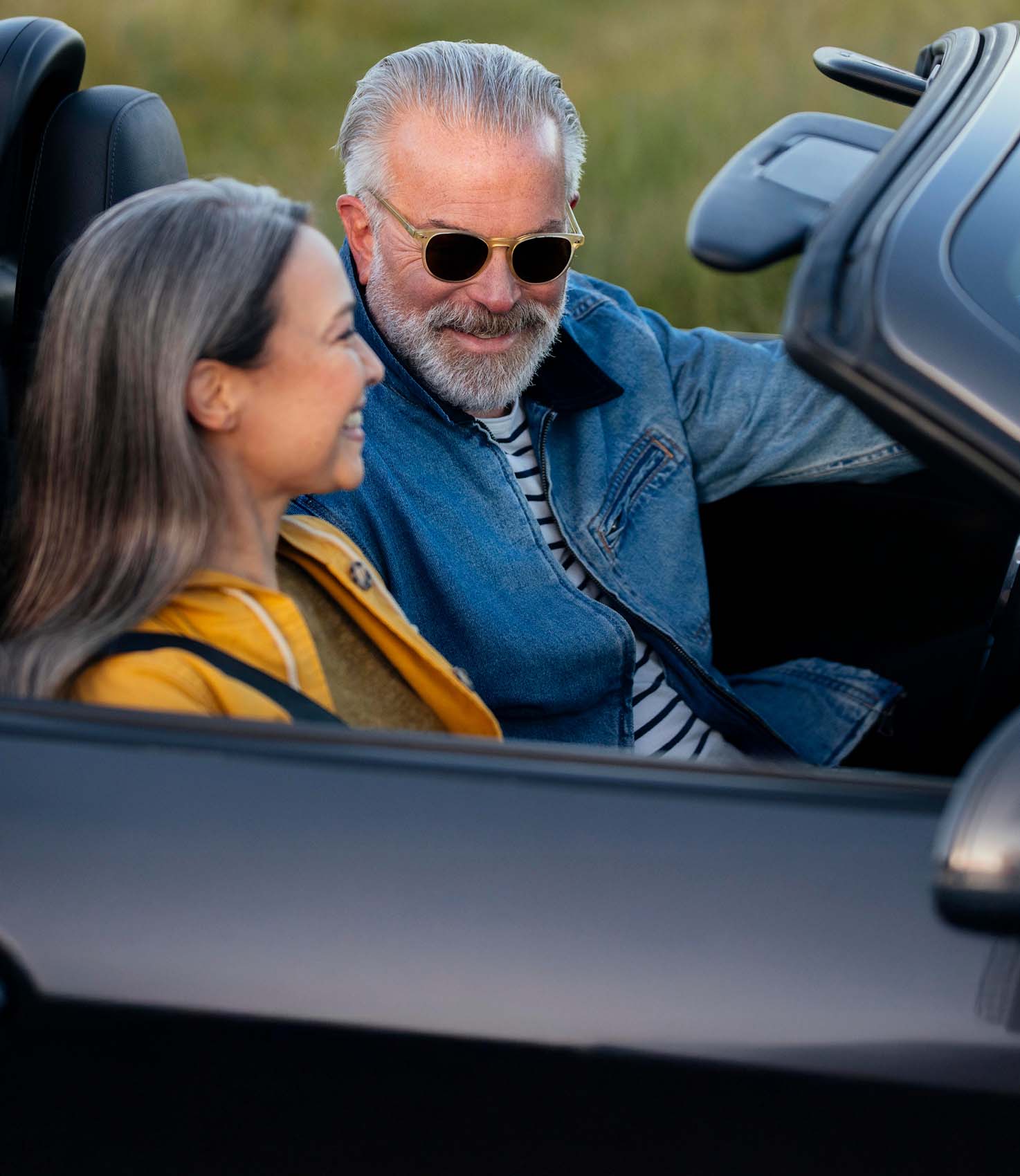 hero/texthero_omega_bill_car_mobile_WBST2878